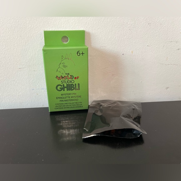 Loungefly Studio Ghibli Stained Glass of Princess Mononoke Kodama Portrait Pin - Picture 7 of 11